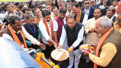 Jaggery Industry launch : मुख्यमंत्री विष्णु देव साय ने कबीरधाम जिले के ग्राम कुसुमघटा में नवनिर्मित गुड़ उद्योग का किया शुभारंभ